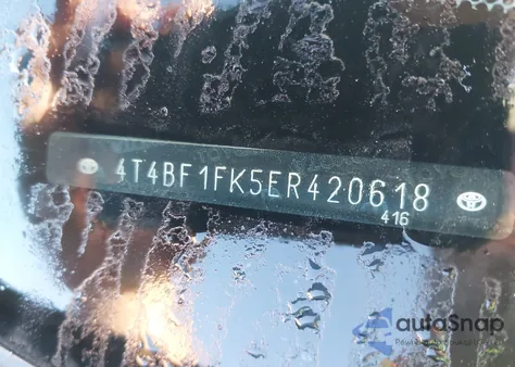 2014 Toyota Camry Le z USA, uszkodzony, nr VIN 4T4BF1FK5ER420618